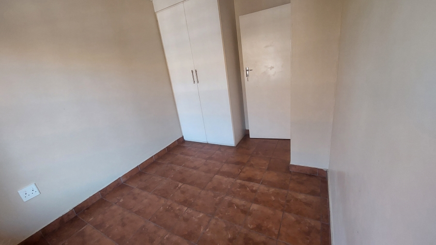 2 Bedroom Property for Sale in Vaalpark Free State